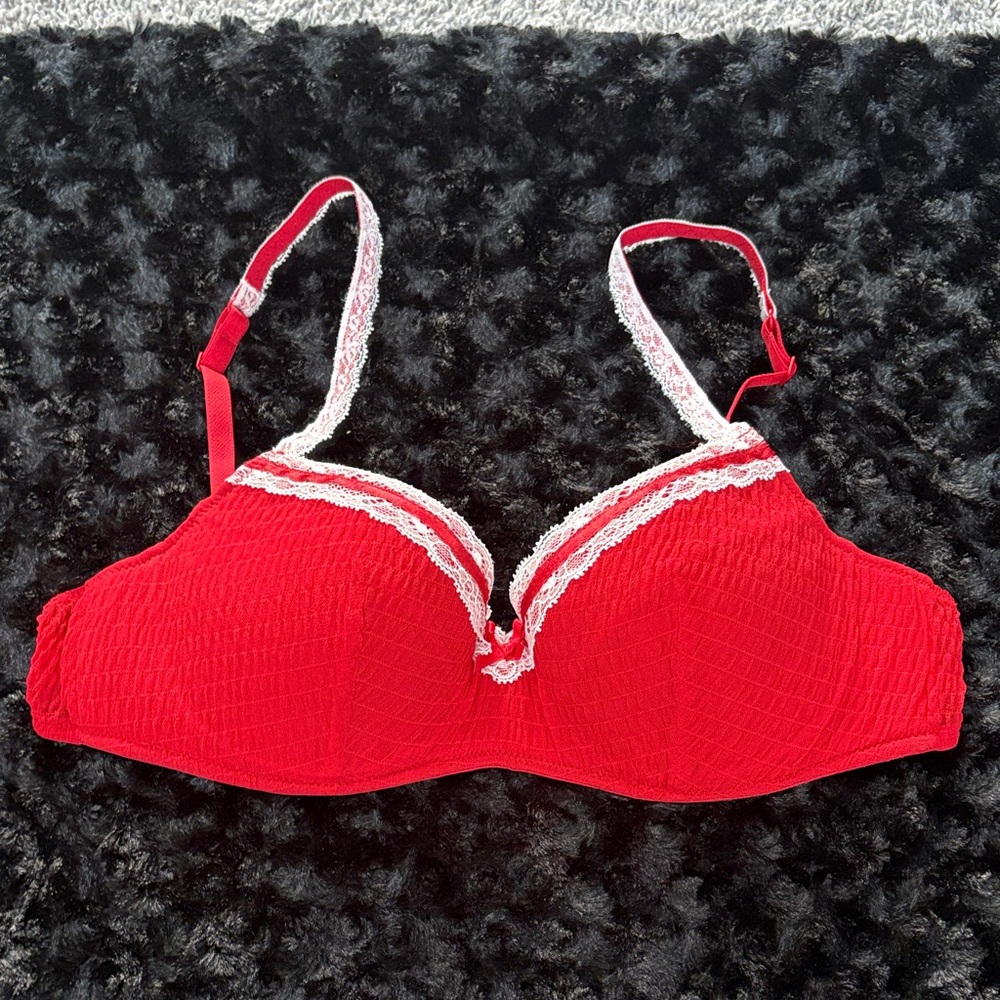 Intimissimi Vibrant Red Lace Bra